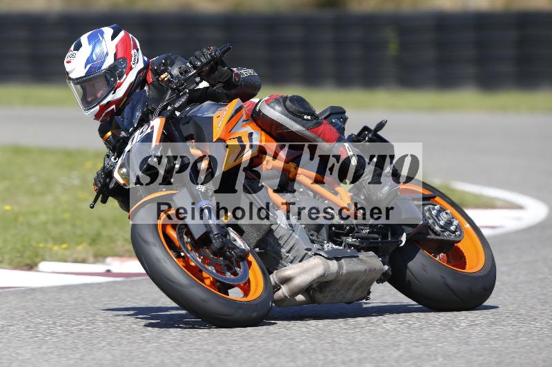 /Archiv-2025/48 25.08.2025 Cornu Master School ADR/rot-rouge/119